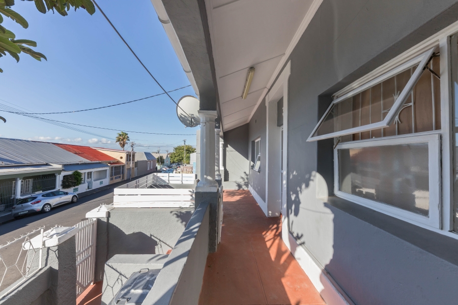 3 Bedroom Property for Sale in Woodstock Western Cape